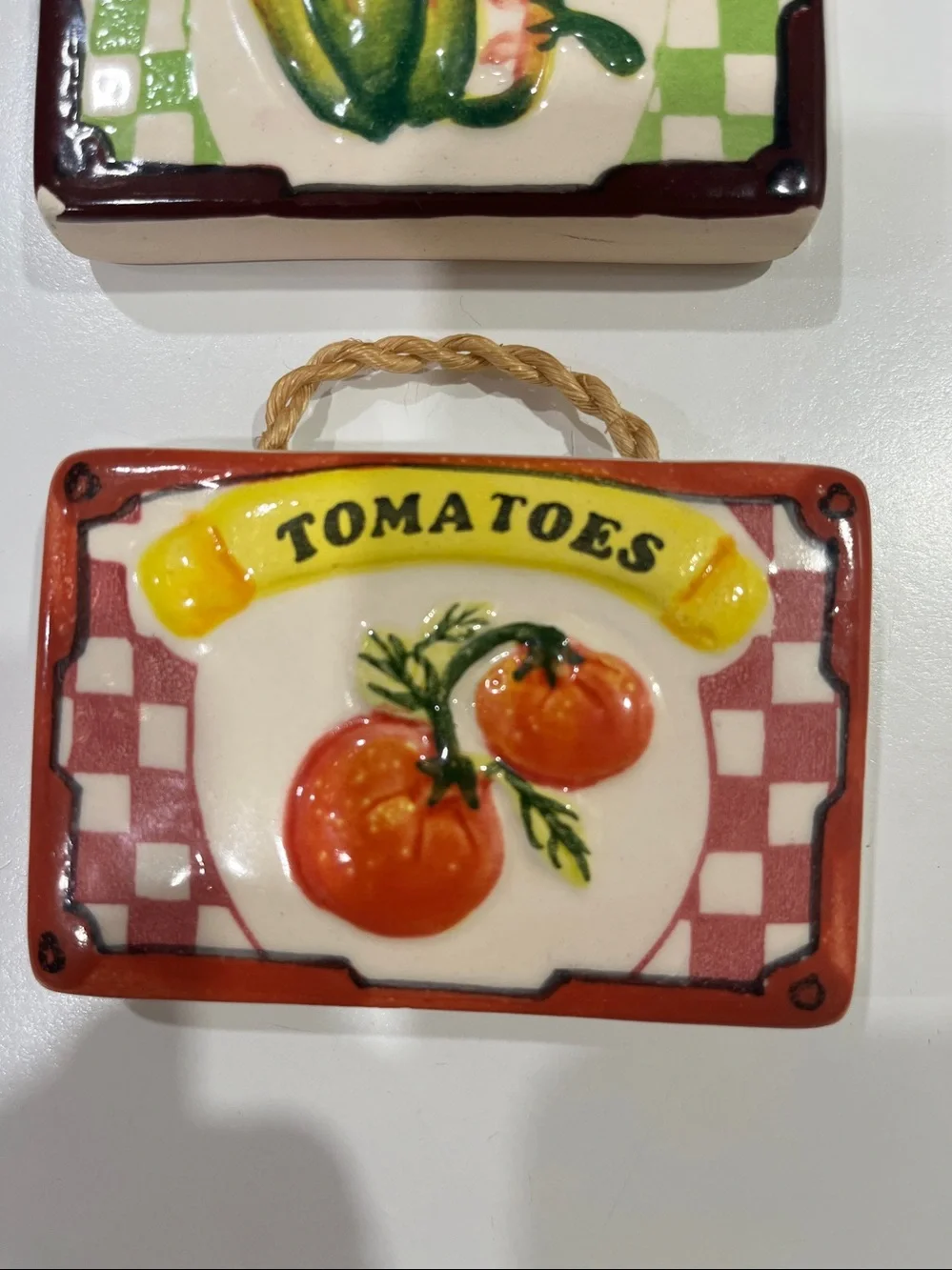 Set of 4 Charming VTG Vegetable wall plaques with twine hangers. So colorful,fun